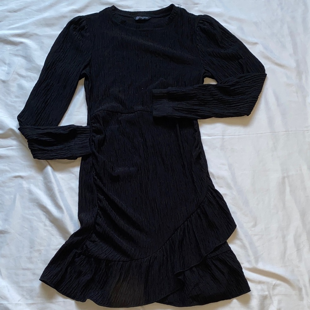Chic Black Long Sleeve Dress - Picture 2 of 14